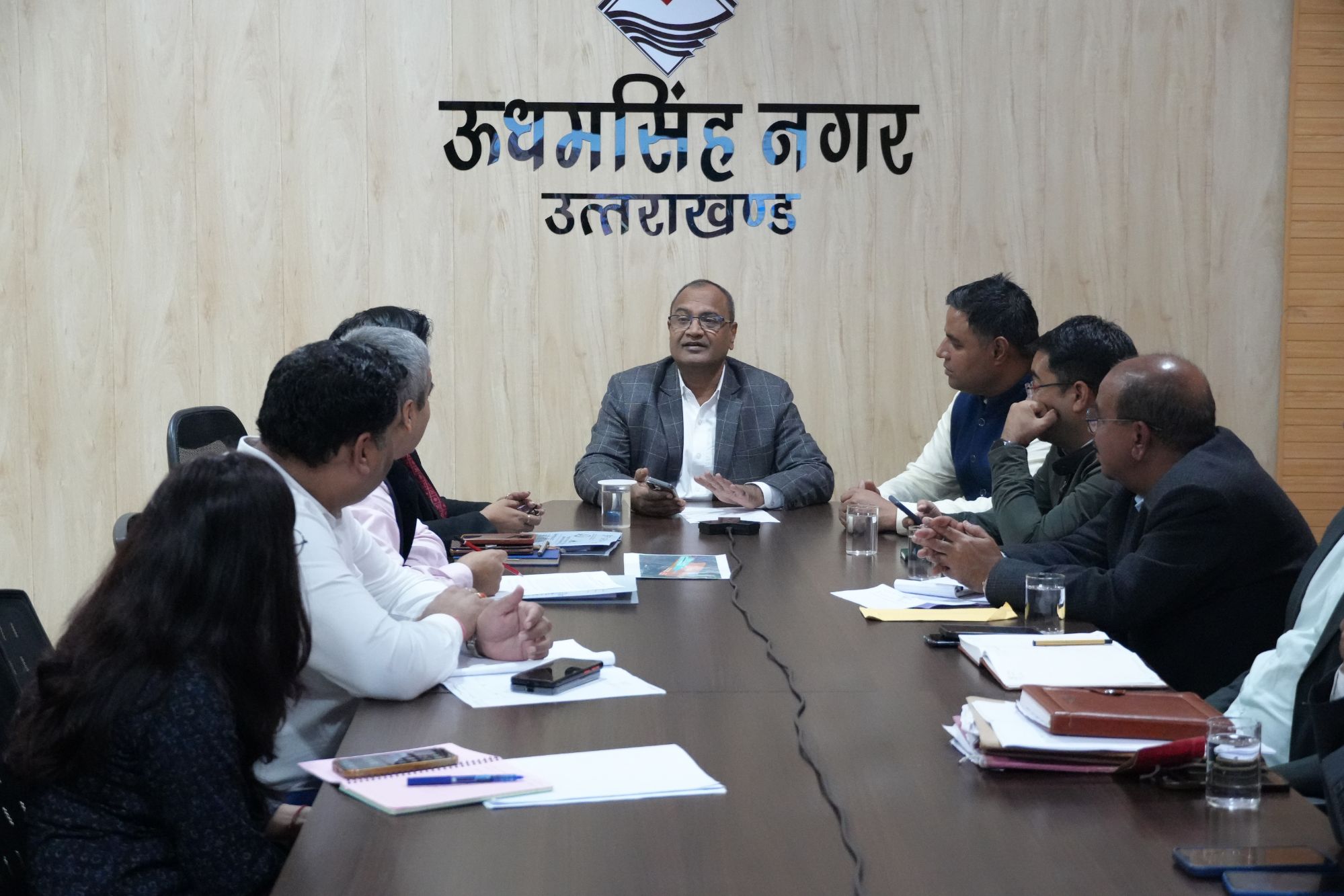 (पंतनगर एयरपोर्ट विस्तारीकरण) सीएम के सपने को डीएम ने लगाए पंख, एयरपोर्ट अथॉरिटी को दिया 525 एकड़ भूमि पर भौतिक कब्जा।